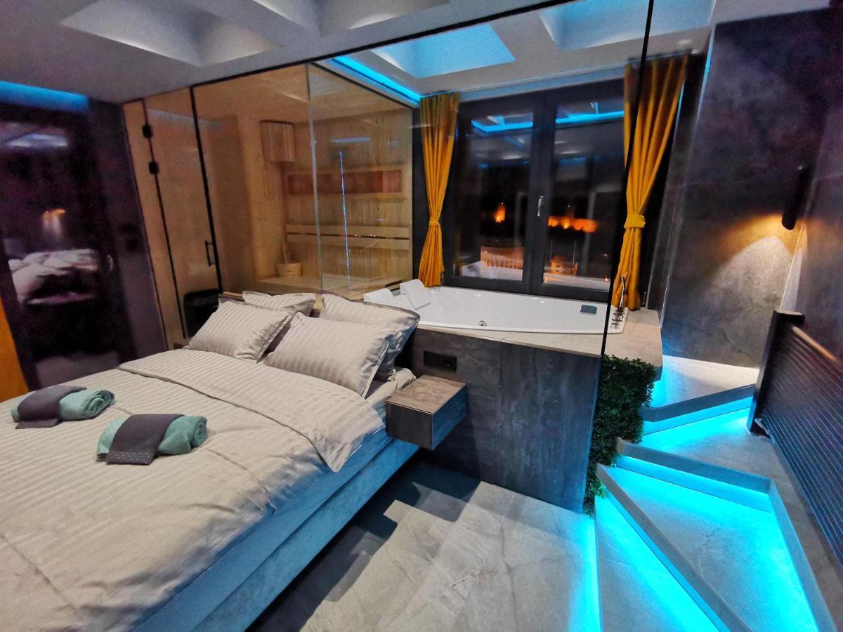 Pentlux - Spa Penthouse In The Heart Of Skopje Extérieur photo