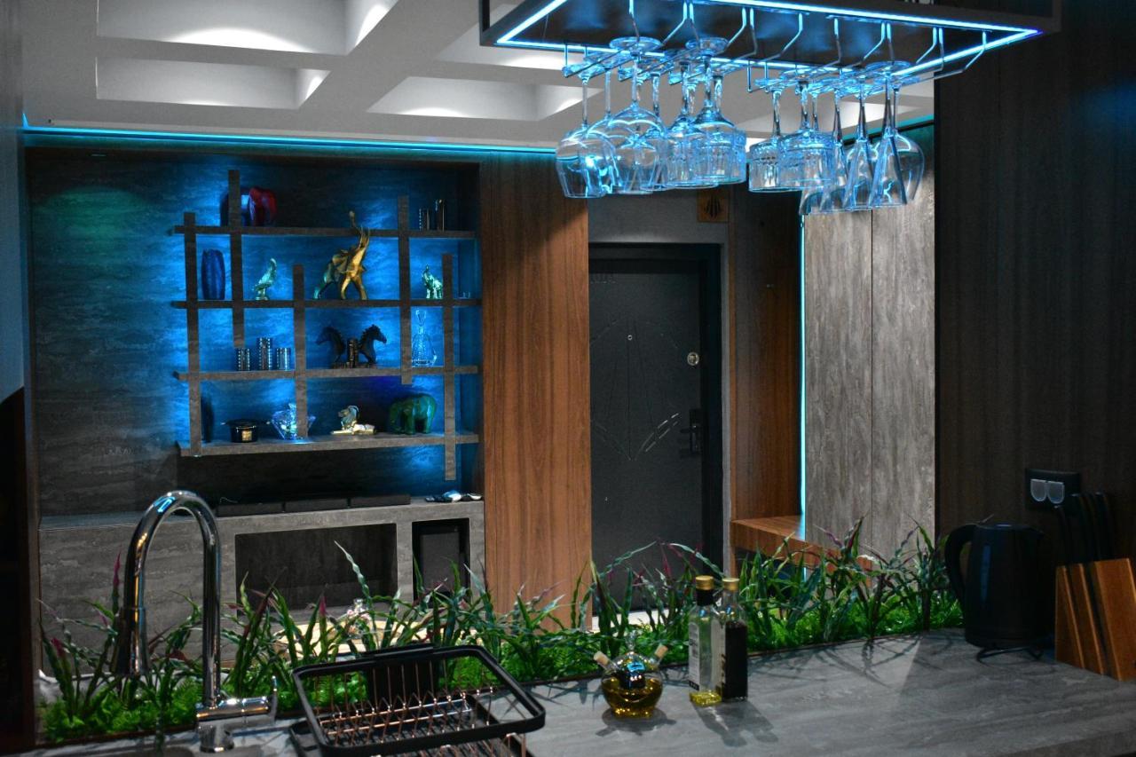Pentlux - Spa Penthouse In The Heart Of Skopje Extérieur photo