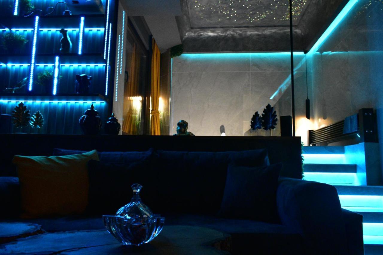 Pentlux - Spa Penthouse In The Heart Of Skopje Extérieur photo