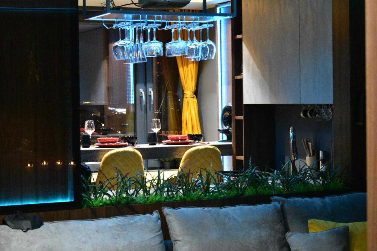 Pentlux - Spa Penthouse In The Heart Of Skopje Extérieur photo