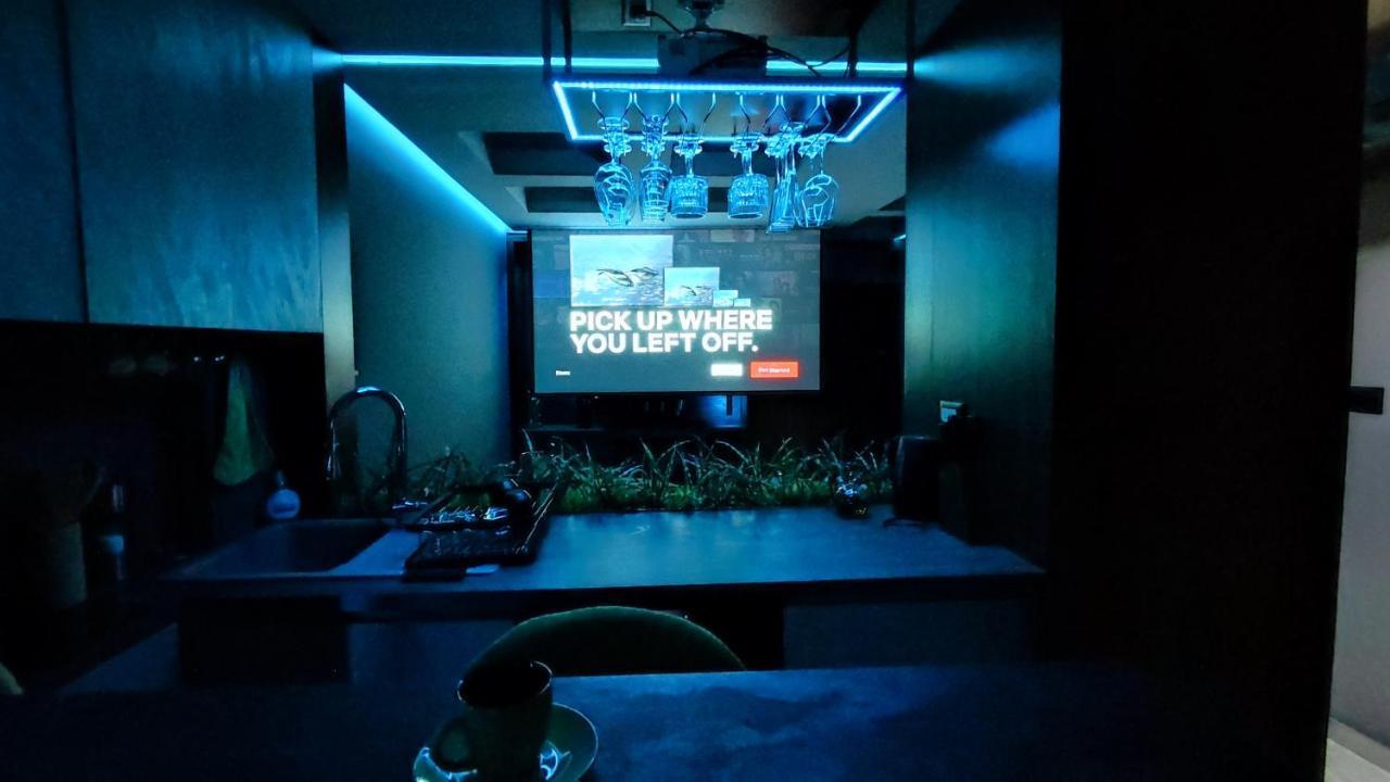 Pentlux - Spa Penthouse In The Heart Of Skopje Extérieur photo