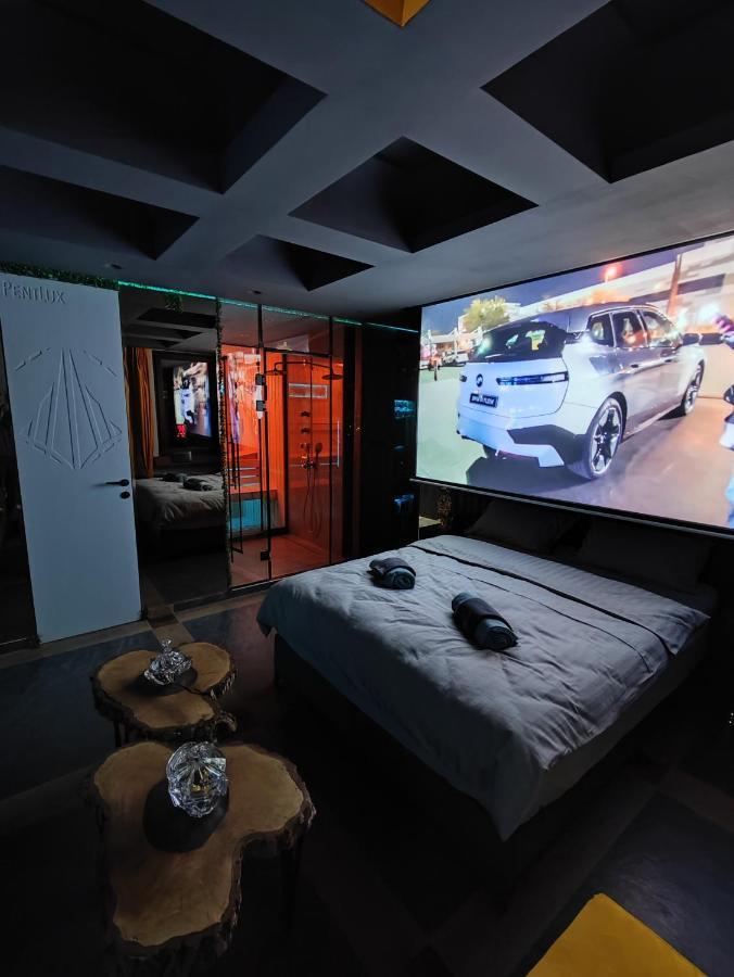 Pentlux - Spa Penthouse In The Heart Of Skopje Extérieur photo