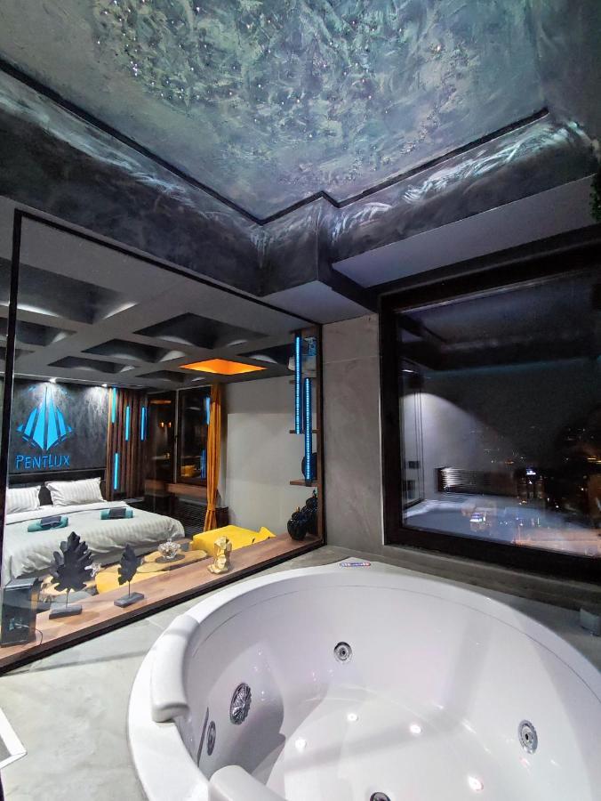 Pentlux - Spa Penthouse In The Heart Of Skopje Extérieur photo