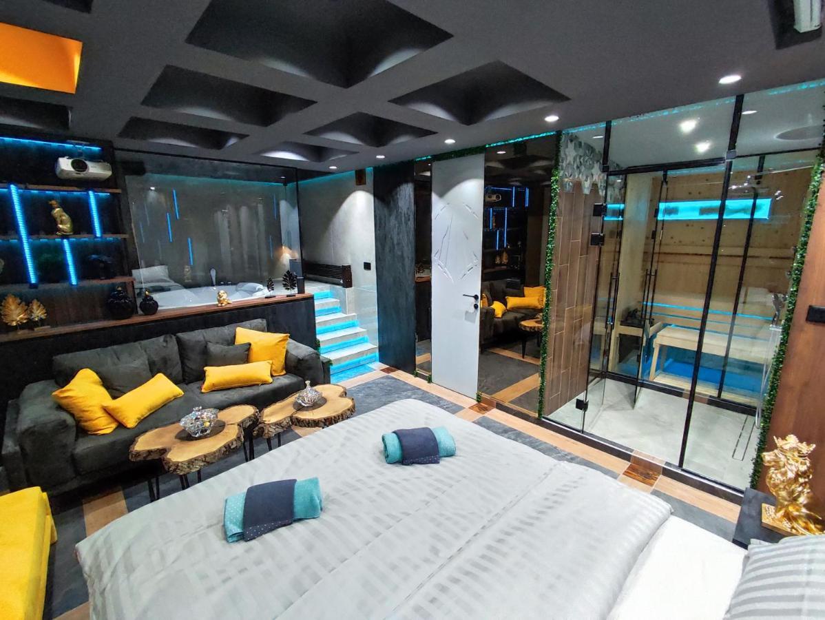 Pentlux - Spa Penthouse In The Heart Of Skopje Extérieur photo