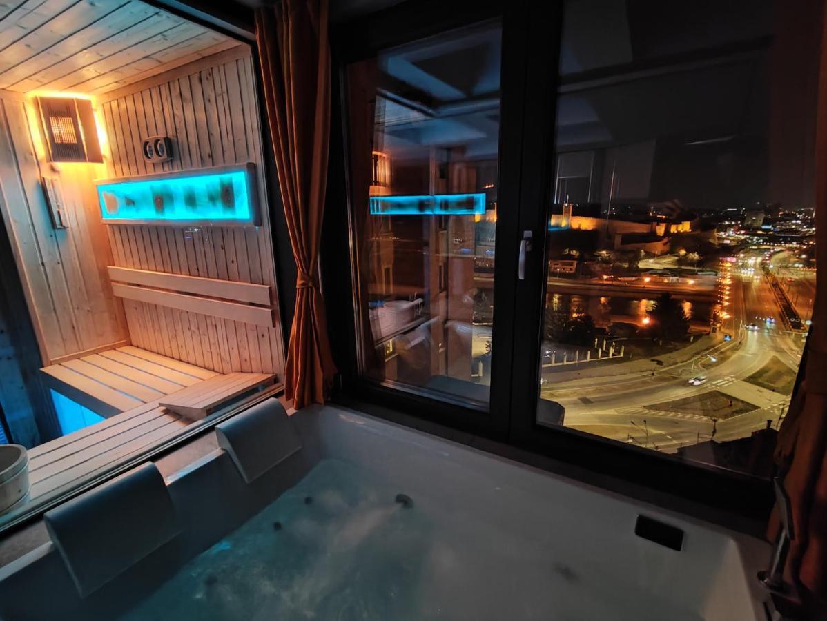 Pentlux - Spa Penthouse In The Heart Of Skopje Extérieur photo